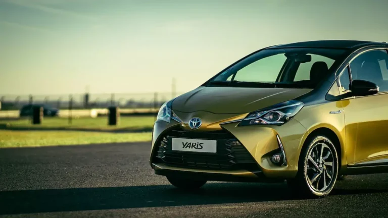 7 Häufige Toyota Yaris Hybrid Probleme: (Und mögliche Lösungen)